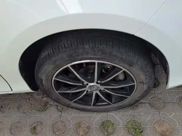 Toyota Yaris L 2019