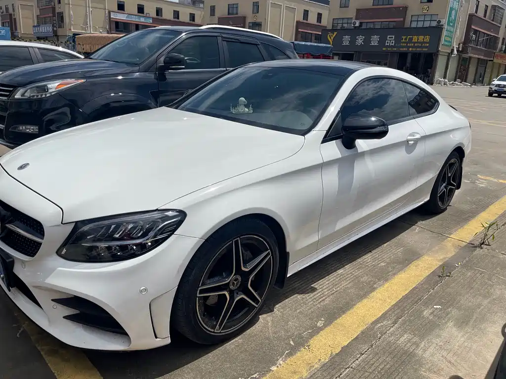 Mercedes-Benz C-Class 2022 — фото 1