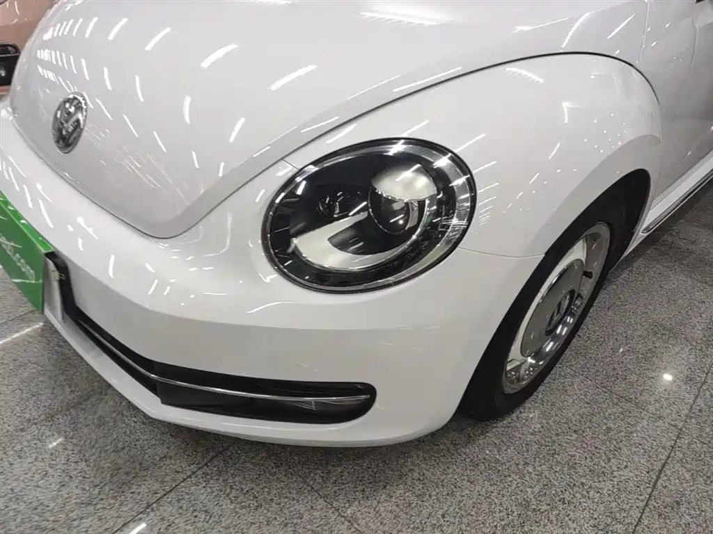 Volkswagen Beetle 2015 — фото 24