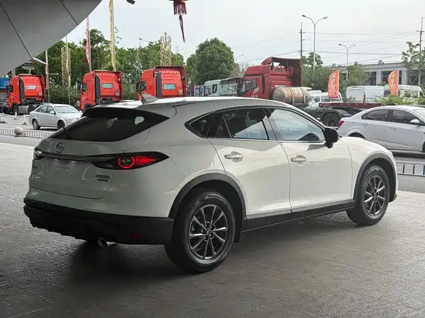 Mazda CX-4 2021
