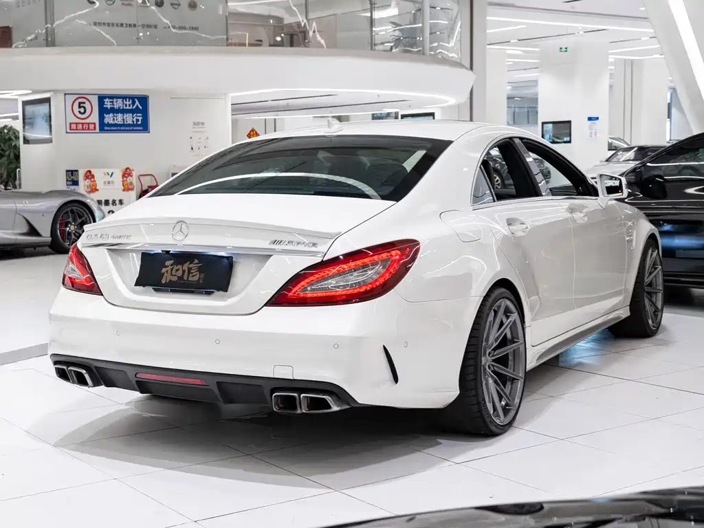 Mercedes-Benz CLS AMG 2015 — фото 6