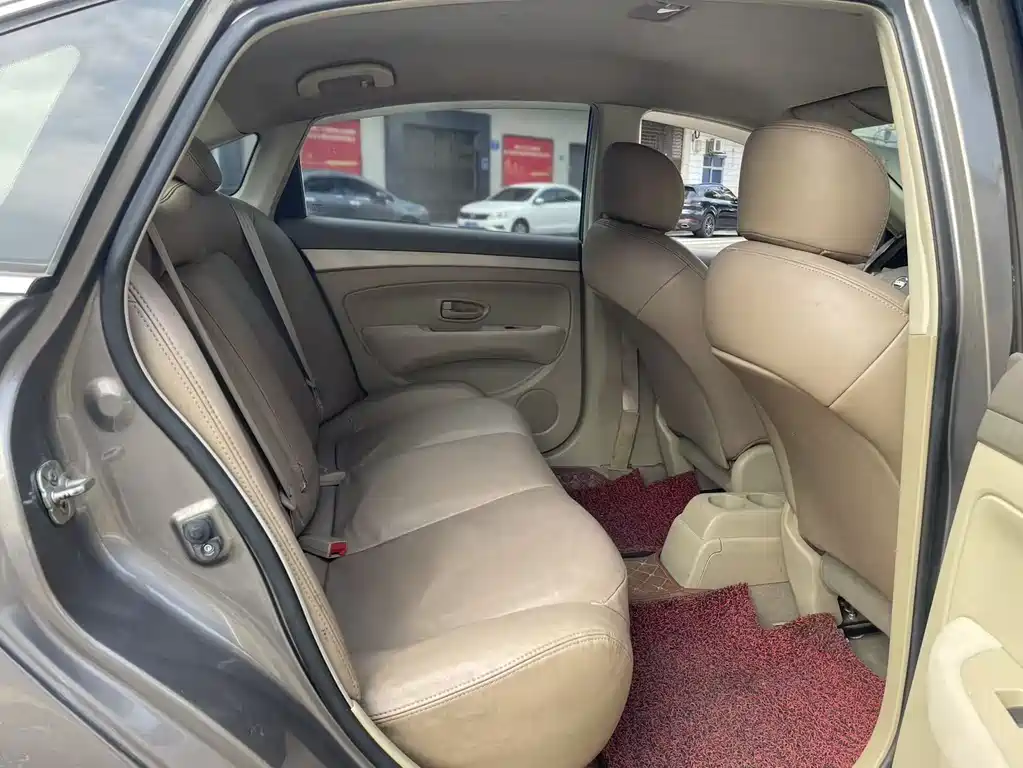 Nissan Sylphy 2016 — фото 11