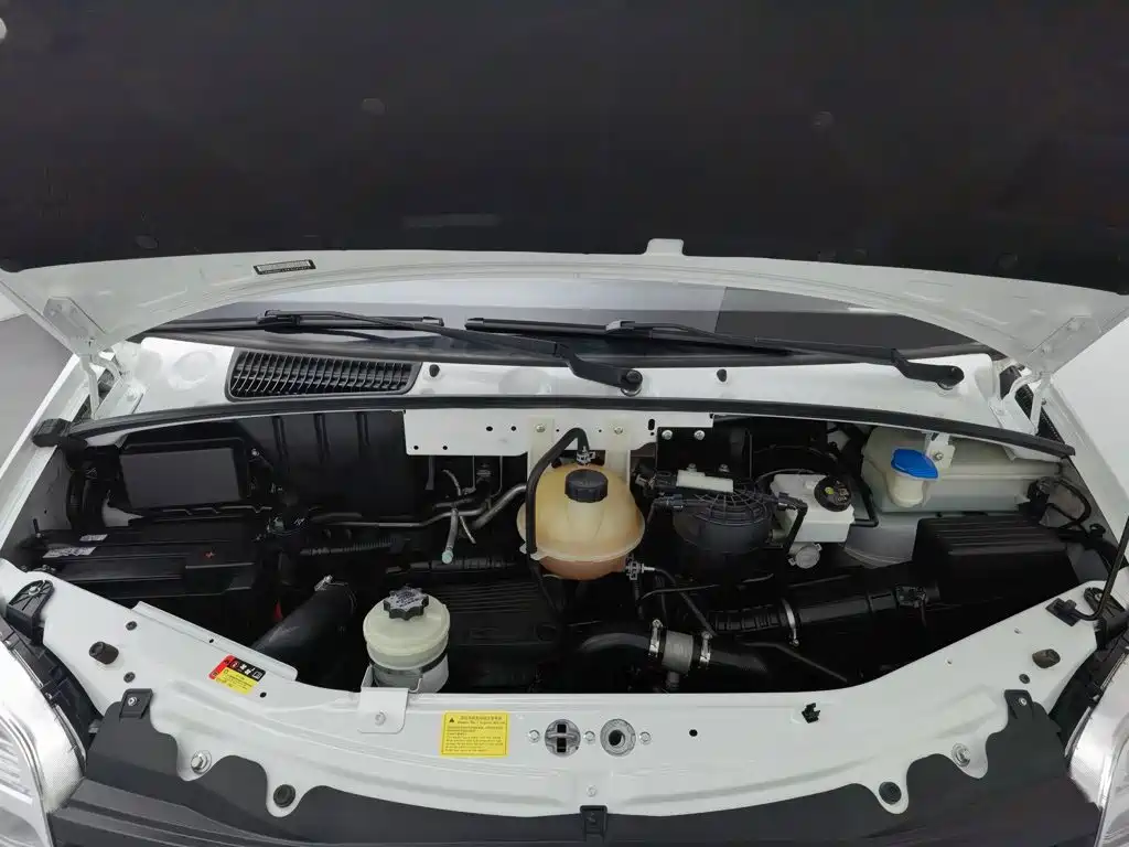 Maxus V80 2024