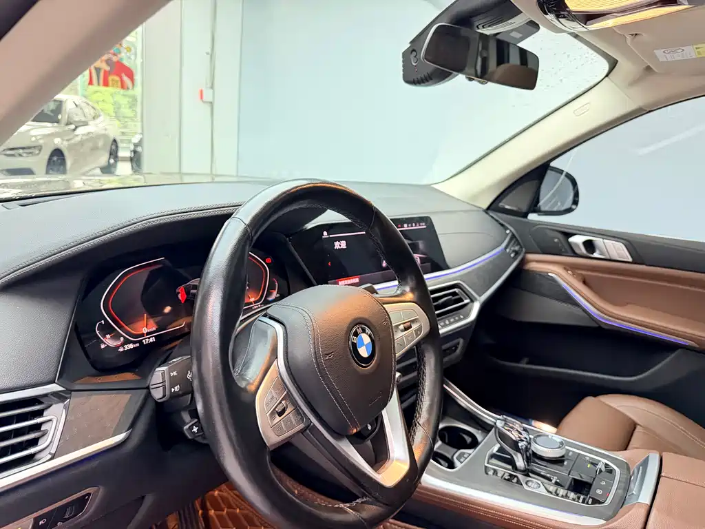 BMW X7 2019 — фото 16
