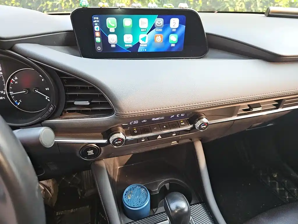 Mazda 3 Axela 2022
