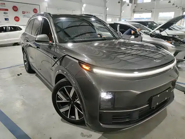 Li Auto L8 2023