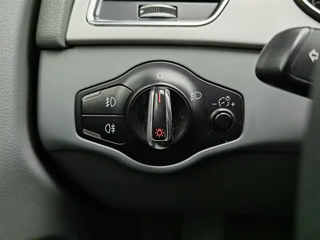 Audi A4L 2013 — фото 21