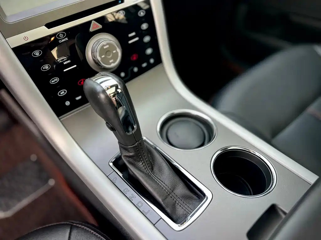 Ford Edge 2015 — фото 15
