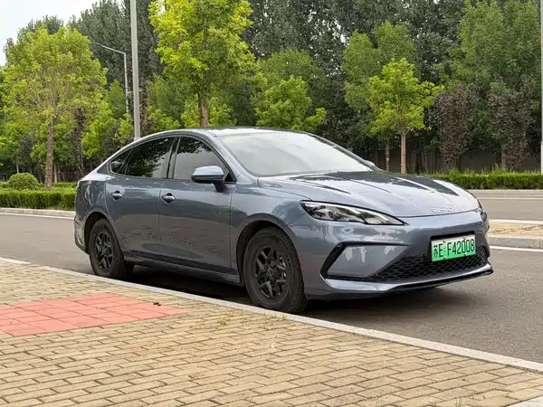 BYD Seal 05 DM-i 2025
