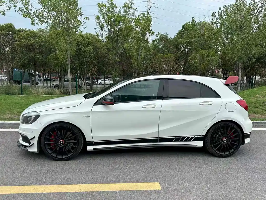Mercedes-Benz A-Class AMG 2014 — фото 16