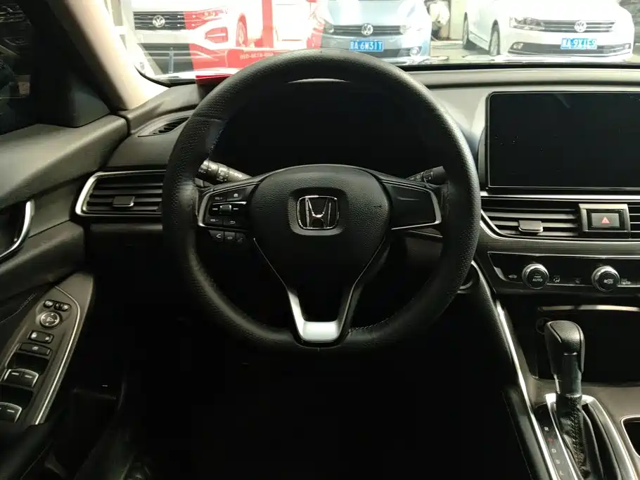 Honda Accord 2022 — фото 15