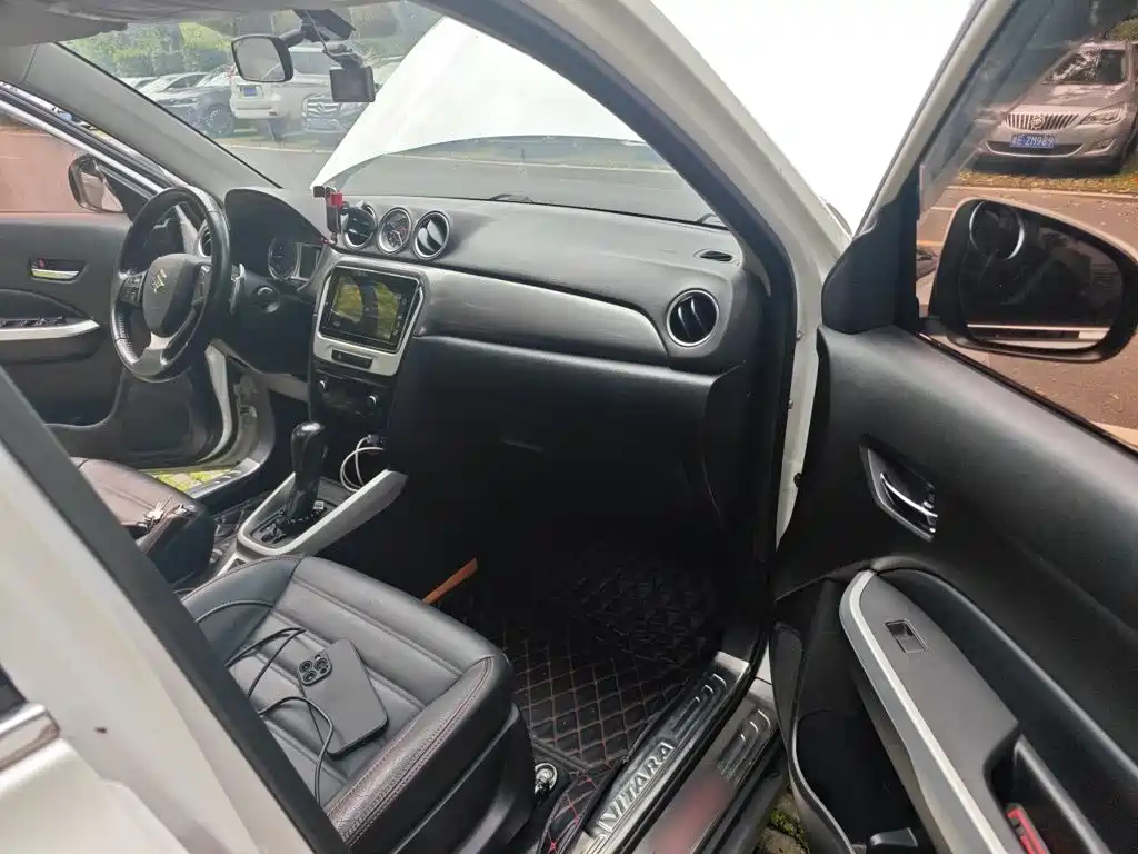 Suzuki Vitara 2018 — фото 20