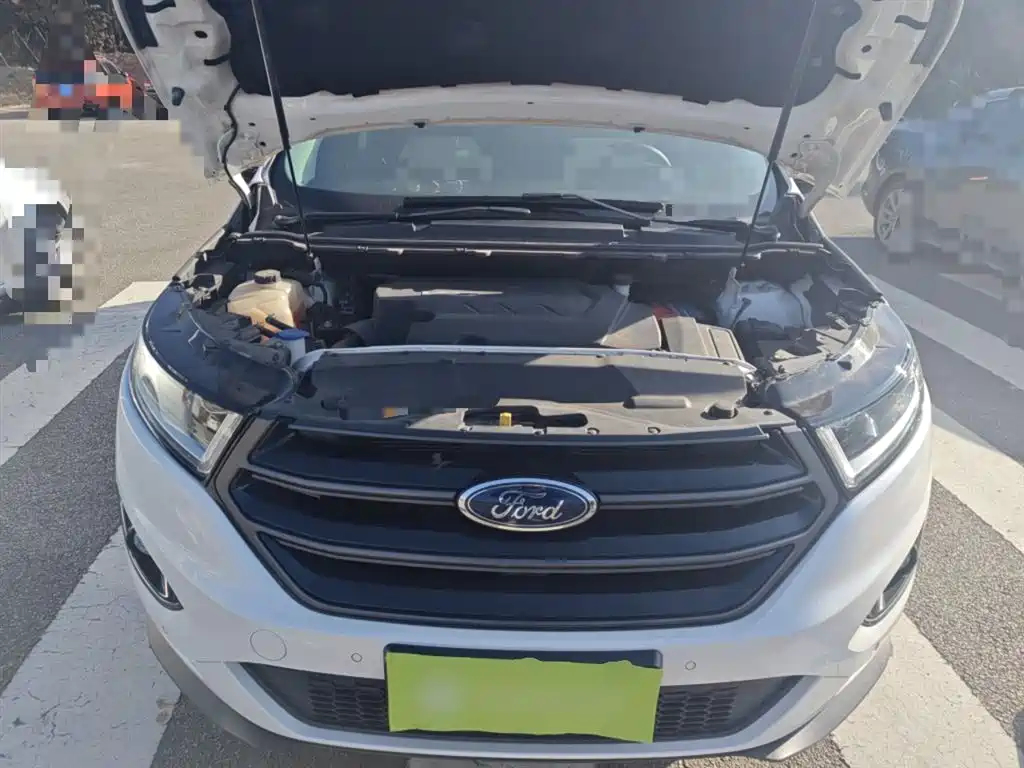 Ford Edge 2018 — фото 11