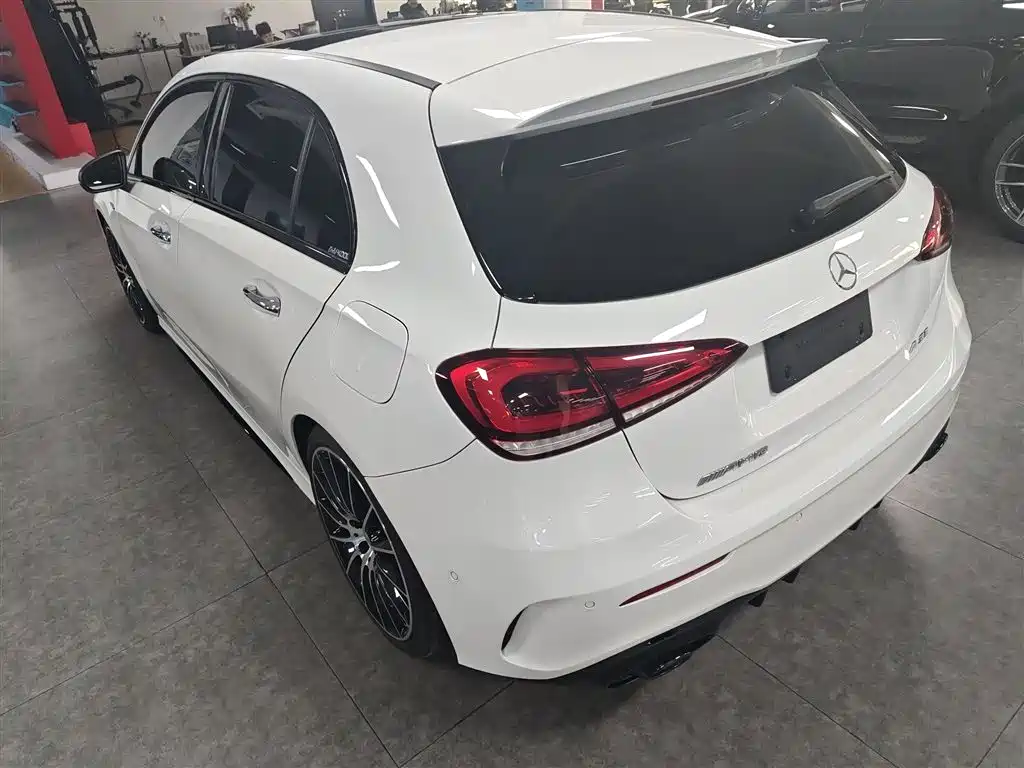 Mercedes-Benz A-Class AMG 2022 — фото 23