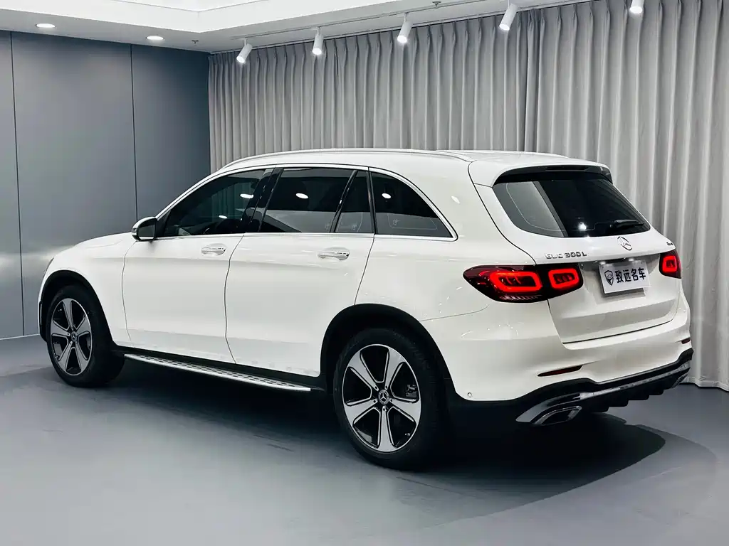 Mercedes-Benz GLC 2023 — фото 6