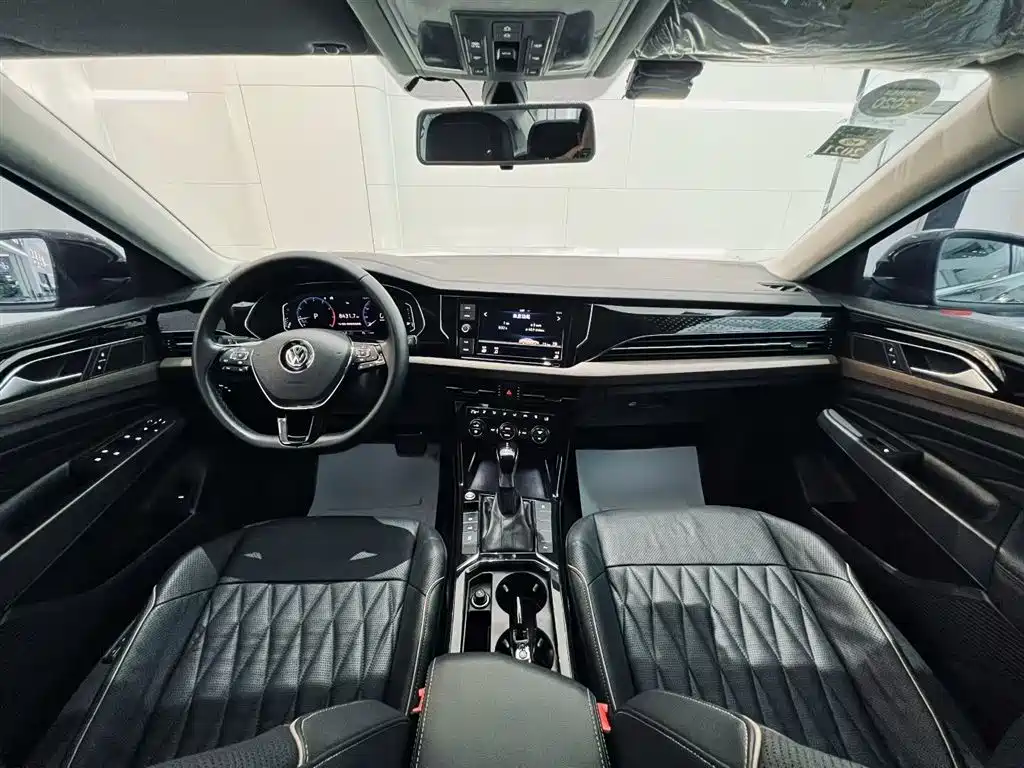 Volkswagen Passat 2019 — фото 9