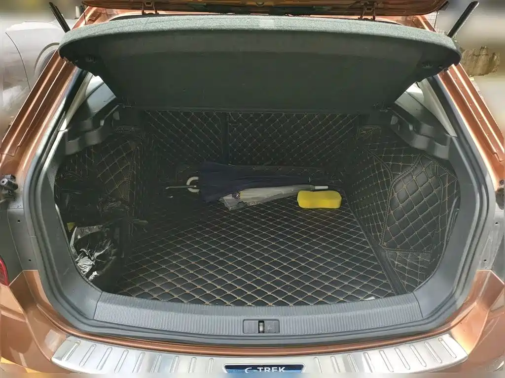 Volkswagen C-Trek 2017 — фото 10
