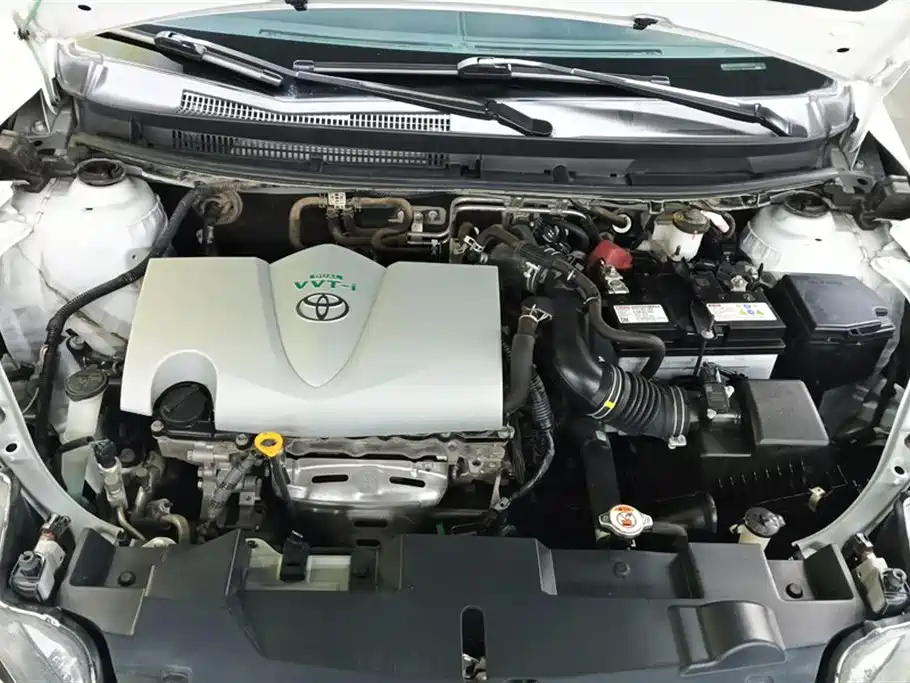 Toyota Yaris L 2018 — фото 10