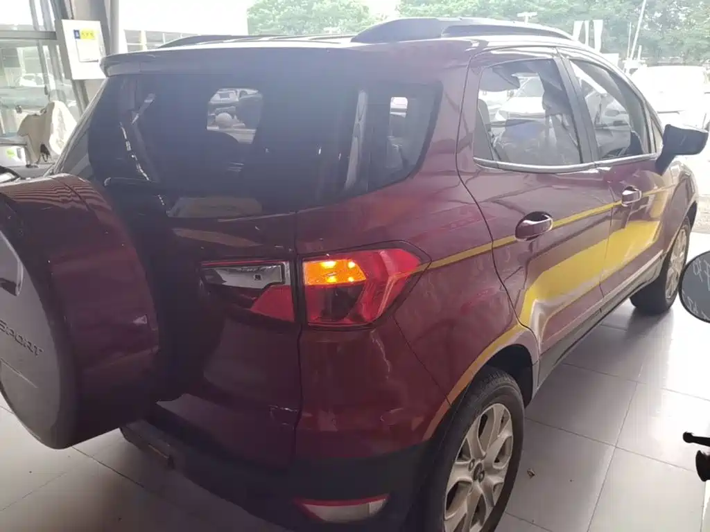 Ford Ecosport 2016 — фото 7