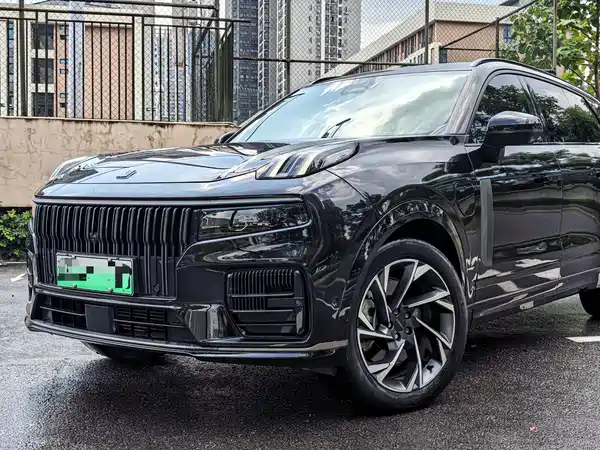 Lynk & Co 09 EM-P 2022