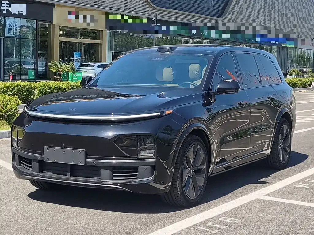 Li Auto Li L9 2025