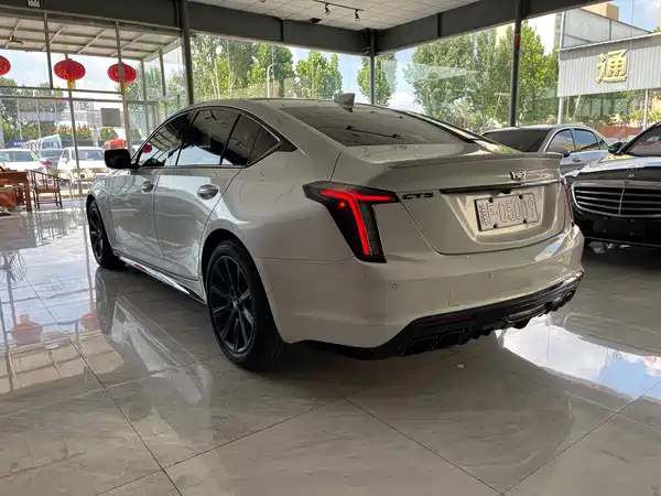 Cadillac CT5 2023