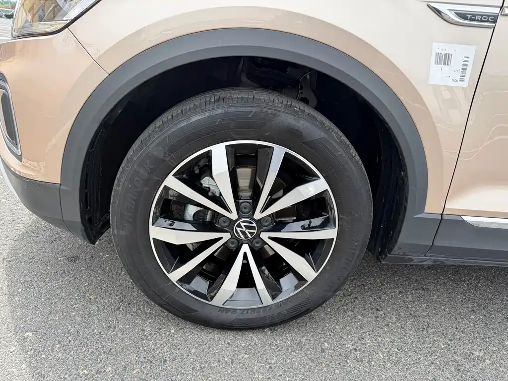 Volkswagen T-Roc 2023 — фото 12