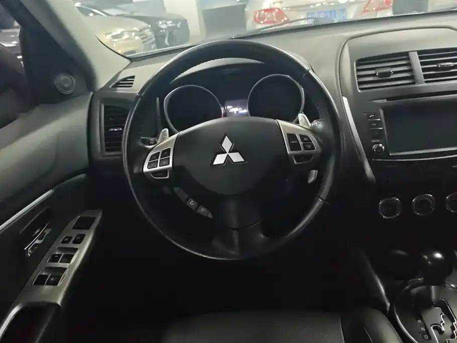 Mitsubishi ASX 2014 — фото 15