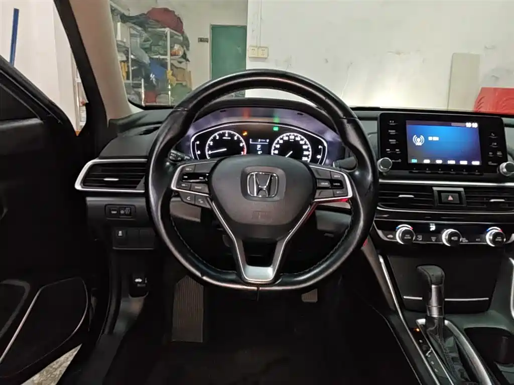 Honda Inspire 2020 — фото 11