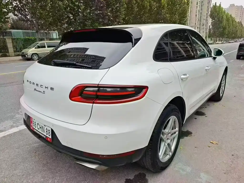 Porsche Macan 2018 — фото 9
