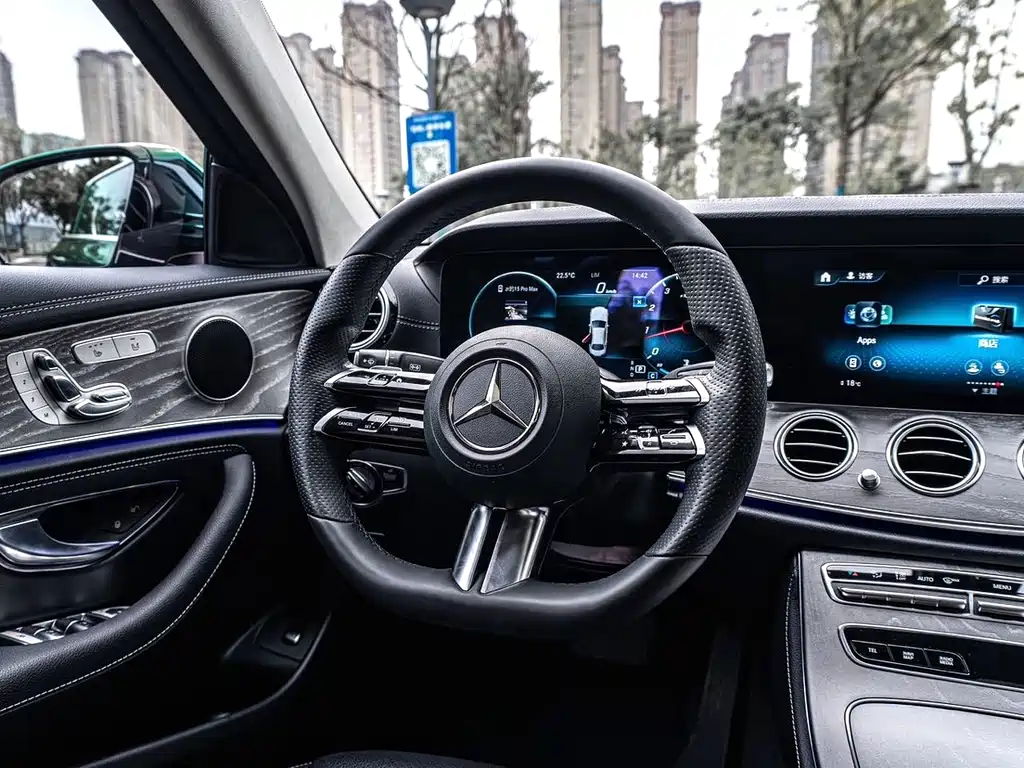 Mercedes-Benz E-Class 2021