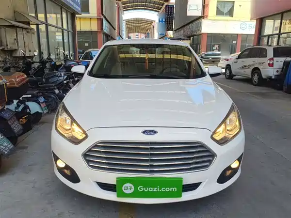Ford Escort 2017