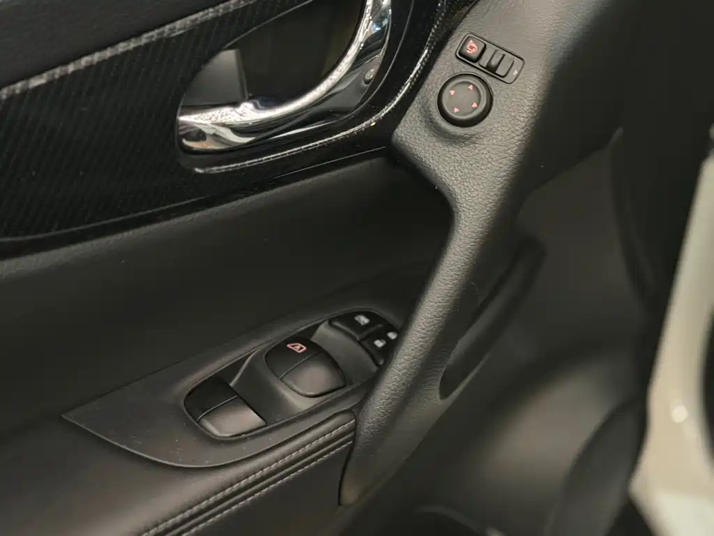 Nissan X-Trail 2018 — фото 18