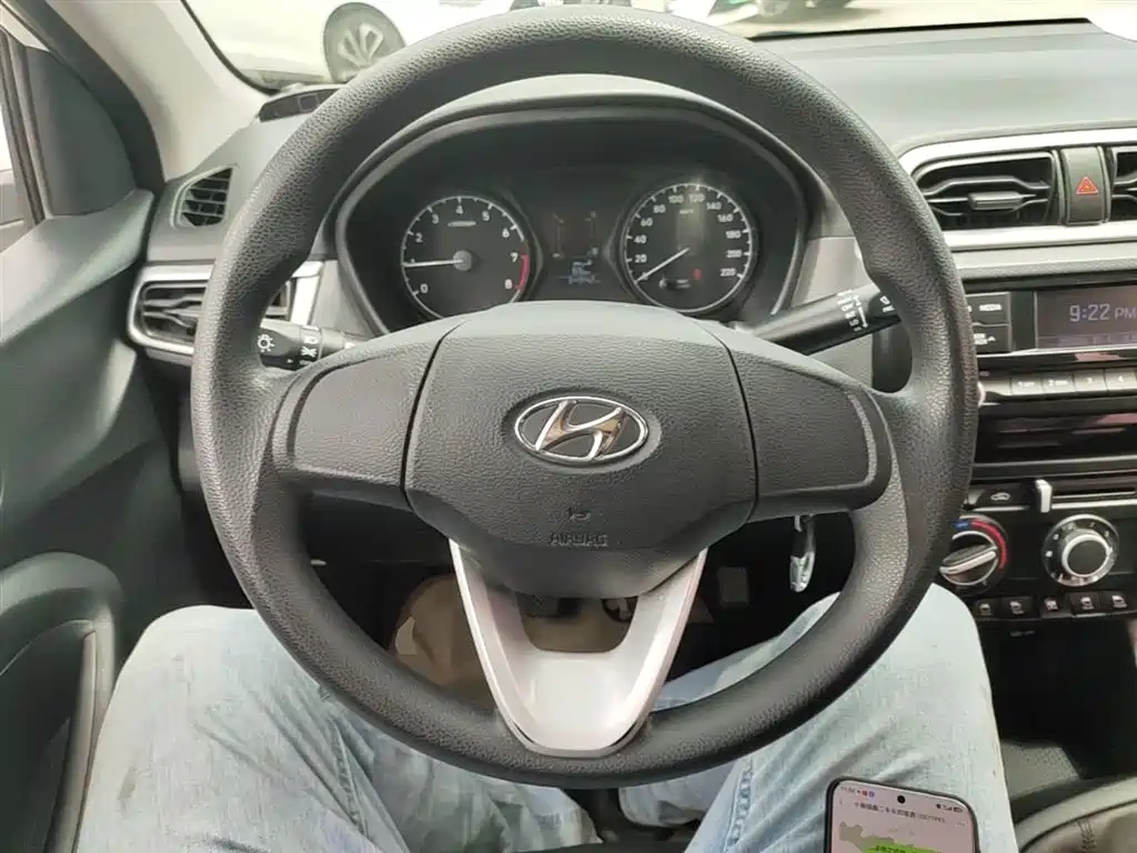 Hyundai Verna 2019 — фото 11