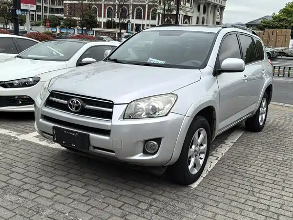 Toyota RAV4 2009