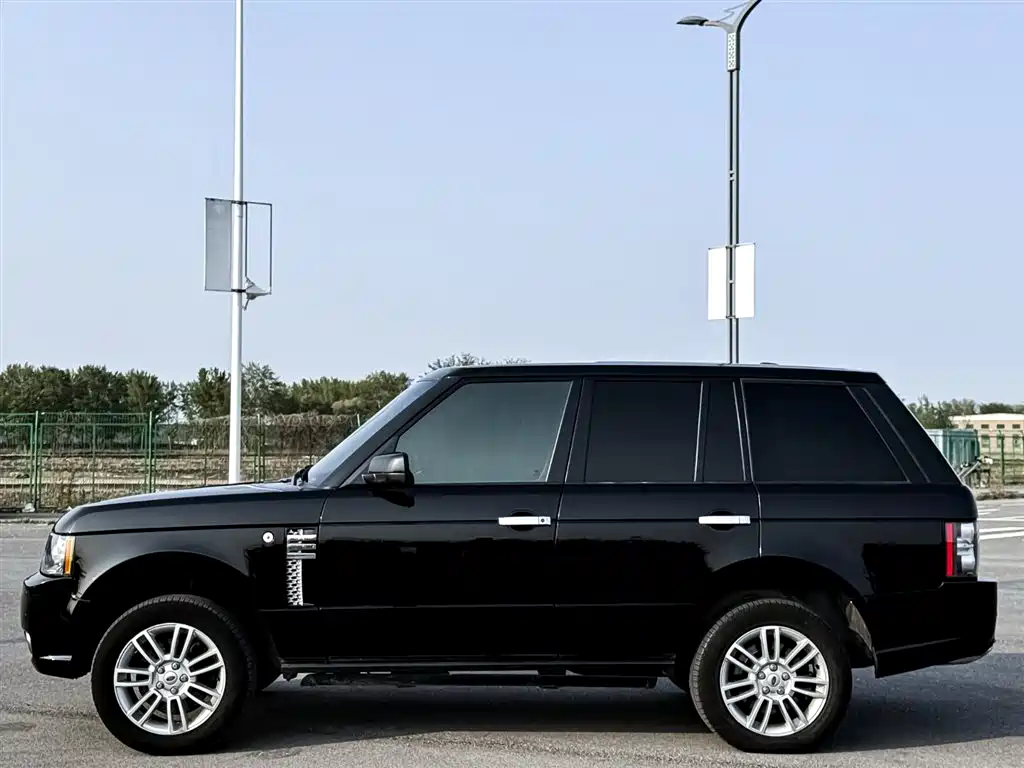 Land Rover Range Rover 2010 — фото 10