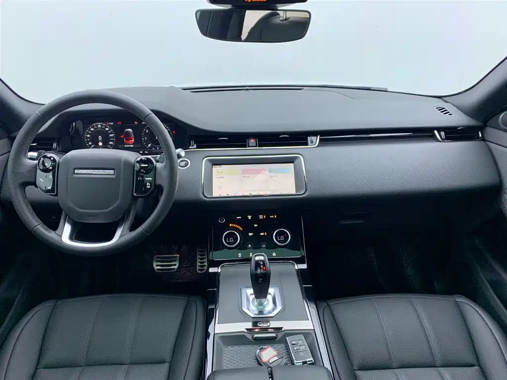 Land Rover Evoque 2021 — фото 16