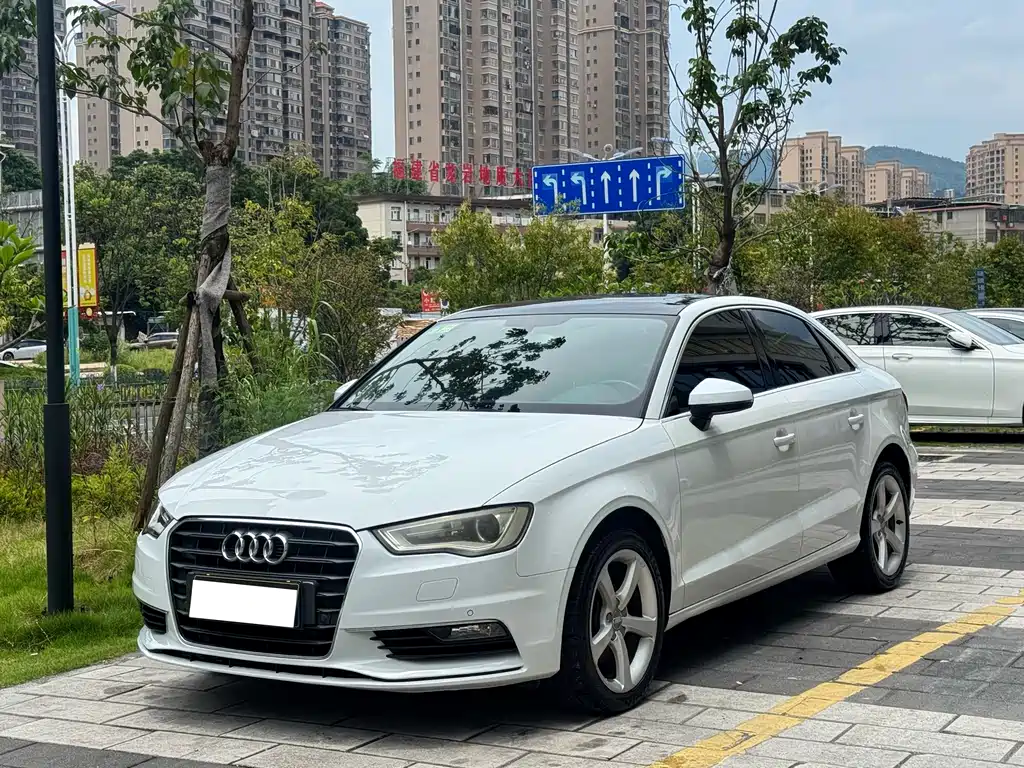 Audi A3 2015 — фото 1