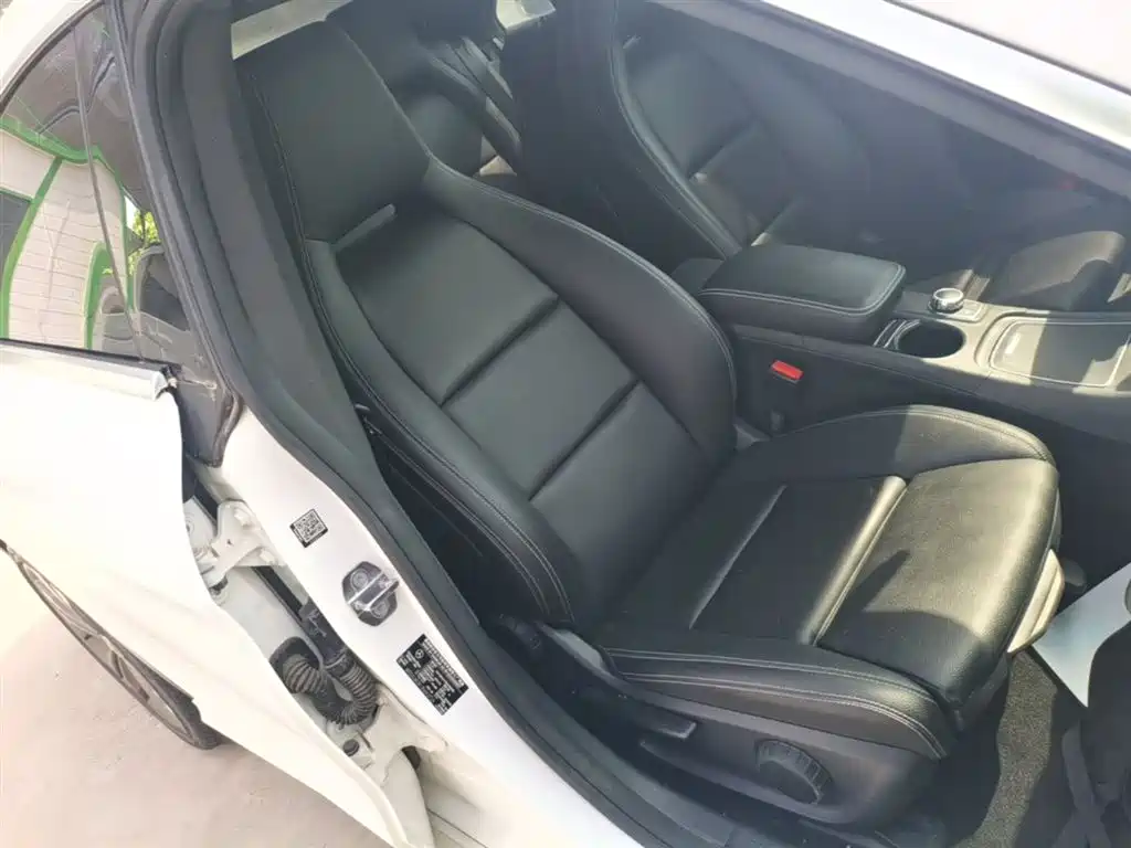 Mercedes-Benz CLA 2018 — фото 25