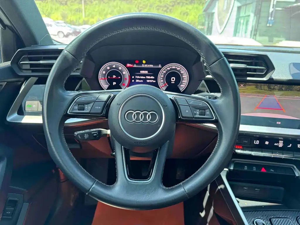 Audi A3 2023 — фото 15