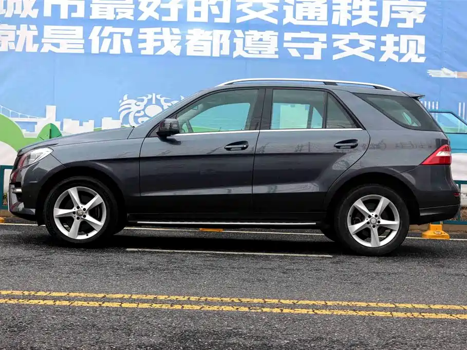 Mercedes-Benz M-Class 2014