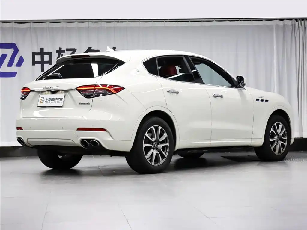 Maserati Levante 2024 — фото 3