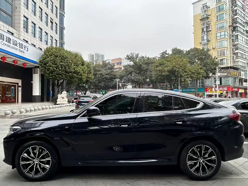BMW X6 2021 — фото 2