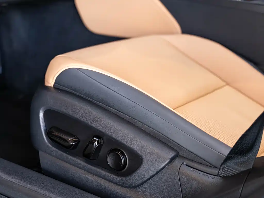 Lexus ES 2025 — фото 19