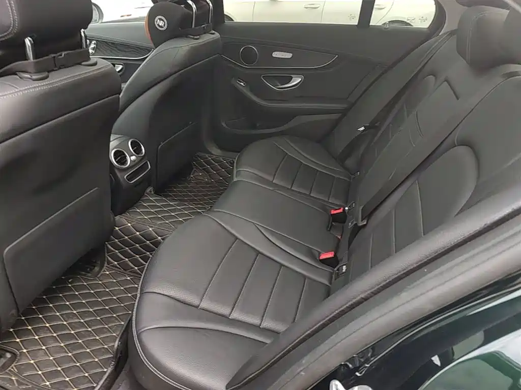 Mercedes-Benz C-Class 2019 — фото 17