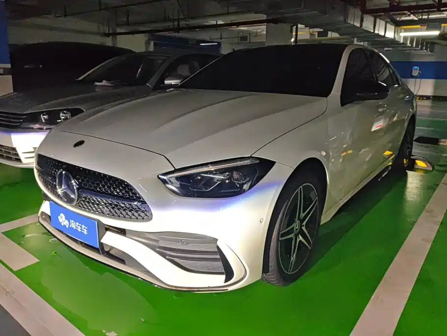 Mercedes-Benz C-Class 2024