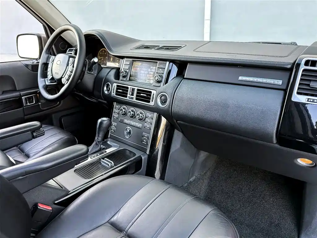 Land Rover Range Rover 2010 — фото 10