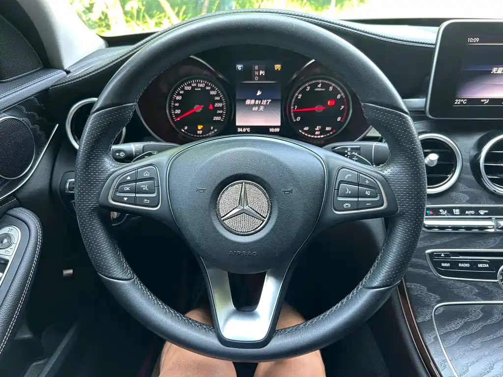 Mercedes-Benz C-Class 2018 — фото 18