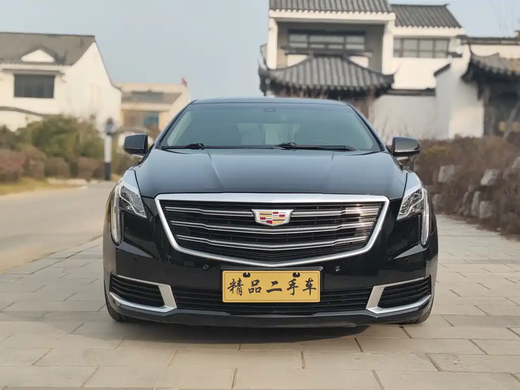 Cadillac XTS 2018 — фото 2