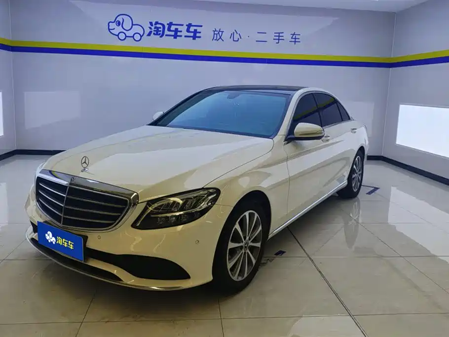 Mercedes-Benz C-Class 2019 — фото 1